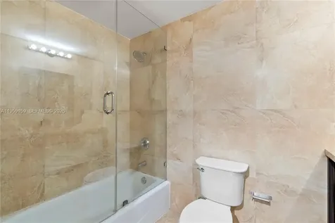 185 SE 14th Terrace Miami FL 33131