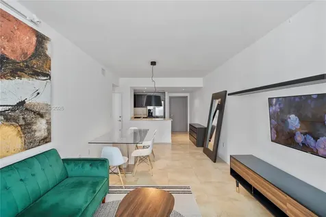 185 SE 14th Terrace Miami FL 33131
