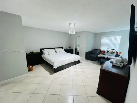 3940 Inverrary Boulevard Lauderhill FL 33319