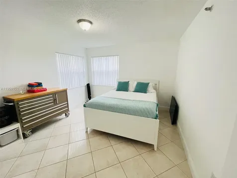 3940 Inverrary Boulevard Lauderhill FL 33319