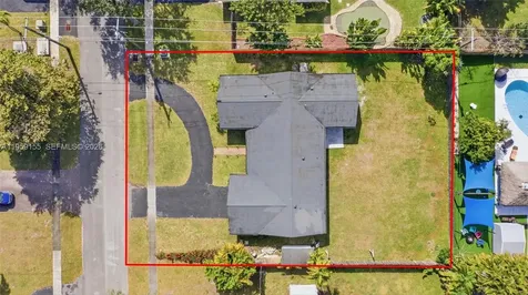 861 N Bel Air Drive Plantation FL 33317