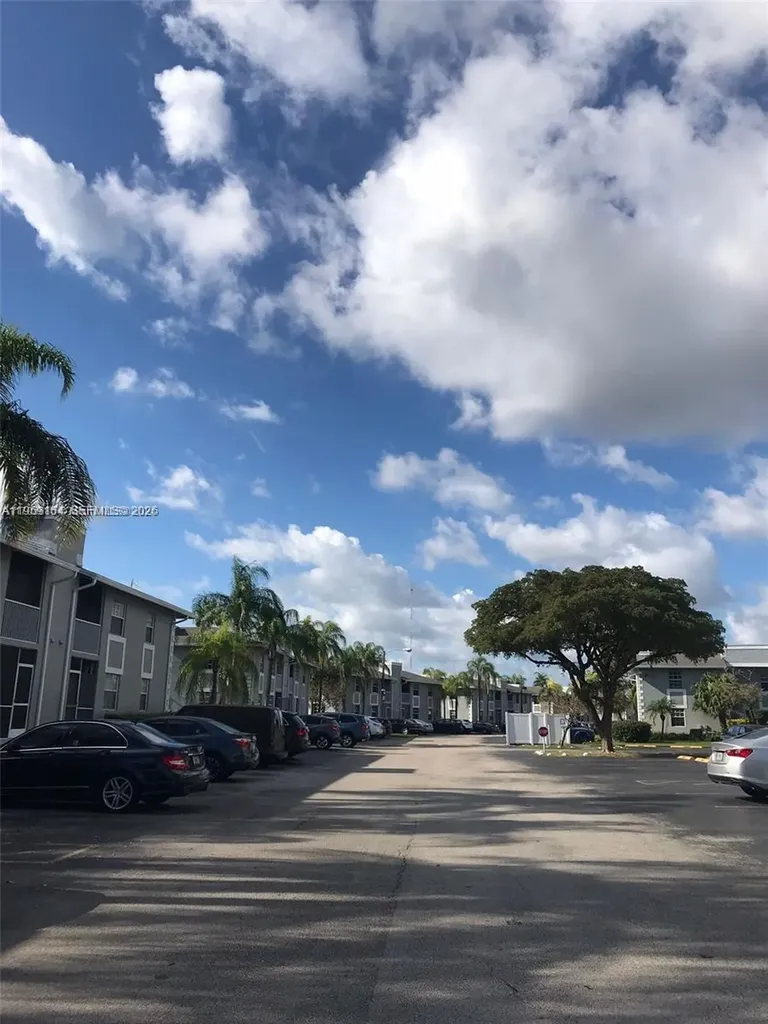 439 NE 210th Circle Terrace Miami FL 33179