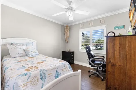 9390 SW 190th Street Cutler Bay FL 33157