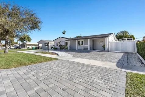 9390 SW 190th Street Cutler Bay FL 33157