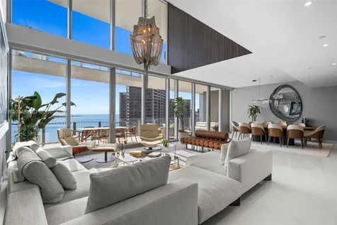 300 Biscayne Boulevard Way Miami FL 33131