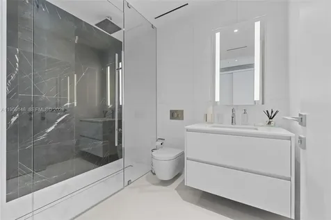 300 Biscayne Boulevard Way Miami FL 33131