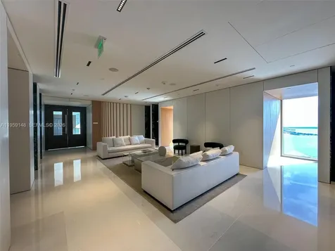 300 Biscayne Boulevard Way Miami FL 33131