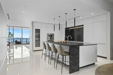 300 Biscayne Boulevard Way Miami FL 33131