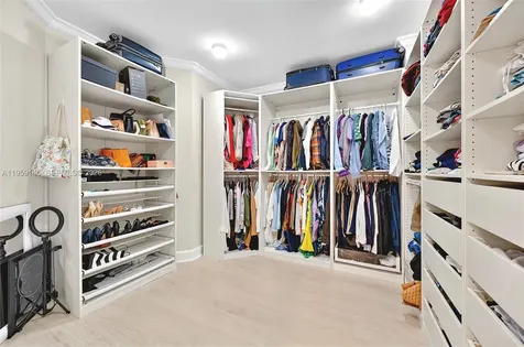 21050 Point Place Aventura FL 33180