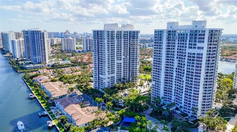 21050 Point Place Aventura FL 33180