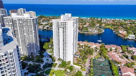21050 Point Place Aventura FL 33180