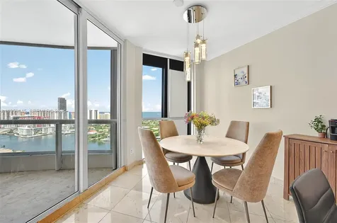 21050 Point Place Aventura FL 33180