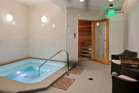 21050 Point Place Aventura FL 33180
