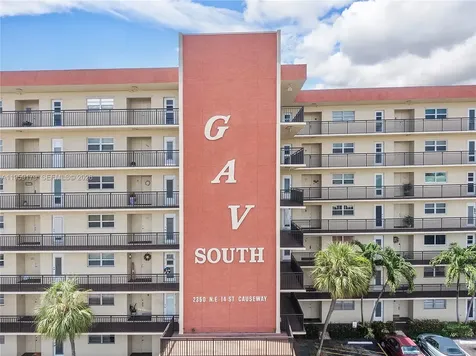 2350 NE 14th Street Causeway Pompano Beach FL 33062
