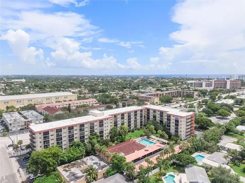2350 NE 14th Street Causeway Pompano Beach FL 33062