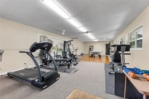 2350 NE 14th Street Causeway Pompano Beach FL 33062