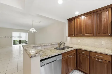 2350 NE 14th Street Causeway Pompano Beach FL 33062