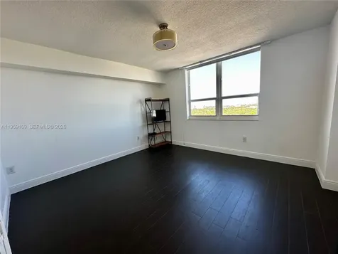 3232 SW 22nd Terrace Miami FL 33145