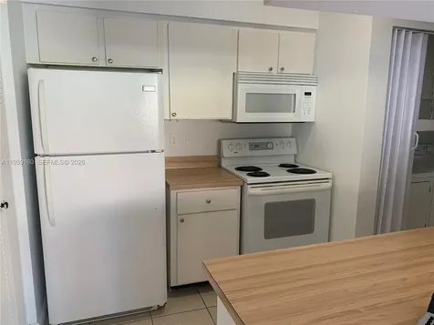 18322 NW 68th Avenue Hialeah FL 33015