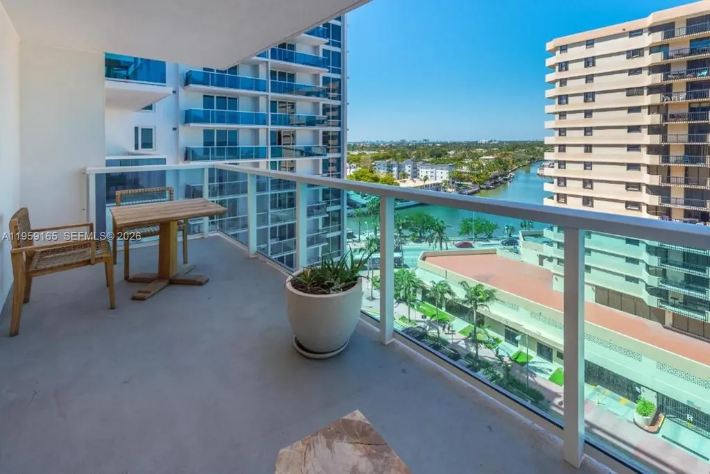 102 24th Street Miami Beach FL 33139
