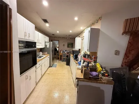 1140 NW 78th Terrace Plantation FL 33322