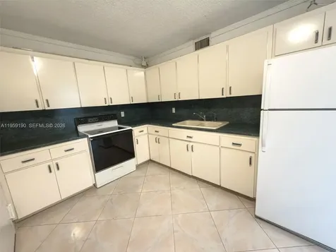 5750 Collins Avenue Miami Beach FL 33140