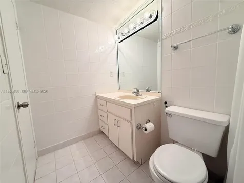 5750 Collins Avenue Miami Beach FL 33140