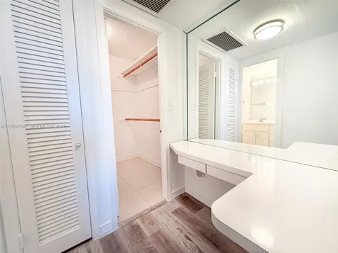 5750 Collins Avenue Miami Beach FL 33140