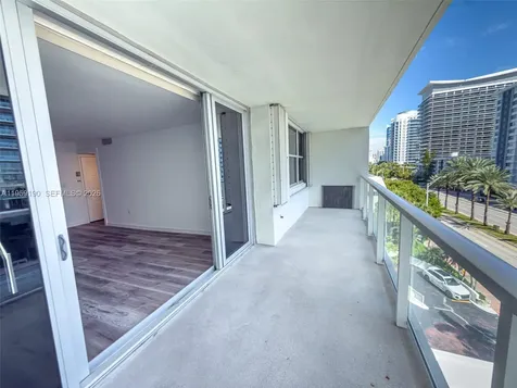 5750 Collins Avenue Miami Beach FL 33140
