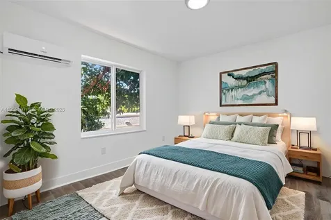 1630 SW 10th Street Miami FL 33135
