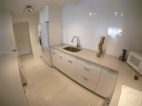 19390 Collins Avenue Sunny Isles Beach FL 33160