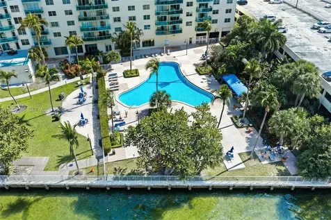 19390 Collins Avenue Sunny Isles Beach FL 33160