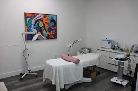 3724-3728 Davie Road Davie FL 33314