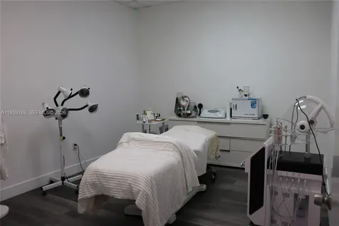 3724-3728 Davie Road Davie FL 33314