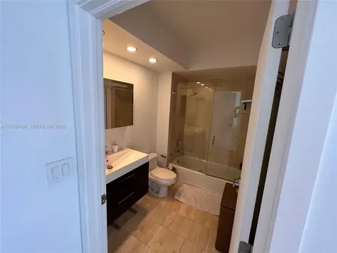 18671 Collins Avenue Sunny Isles Beach FL 33160