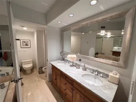18671 Collins Avenue Sunny Isles Beach FL 33160