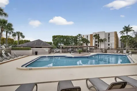 9725 NW 52nd Street Doral FL 33178