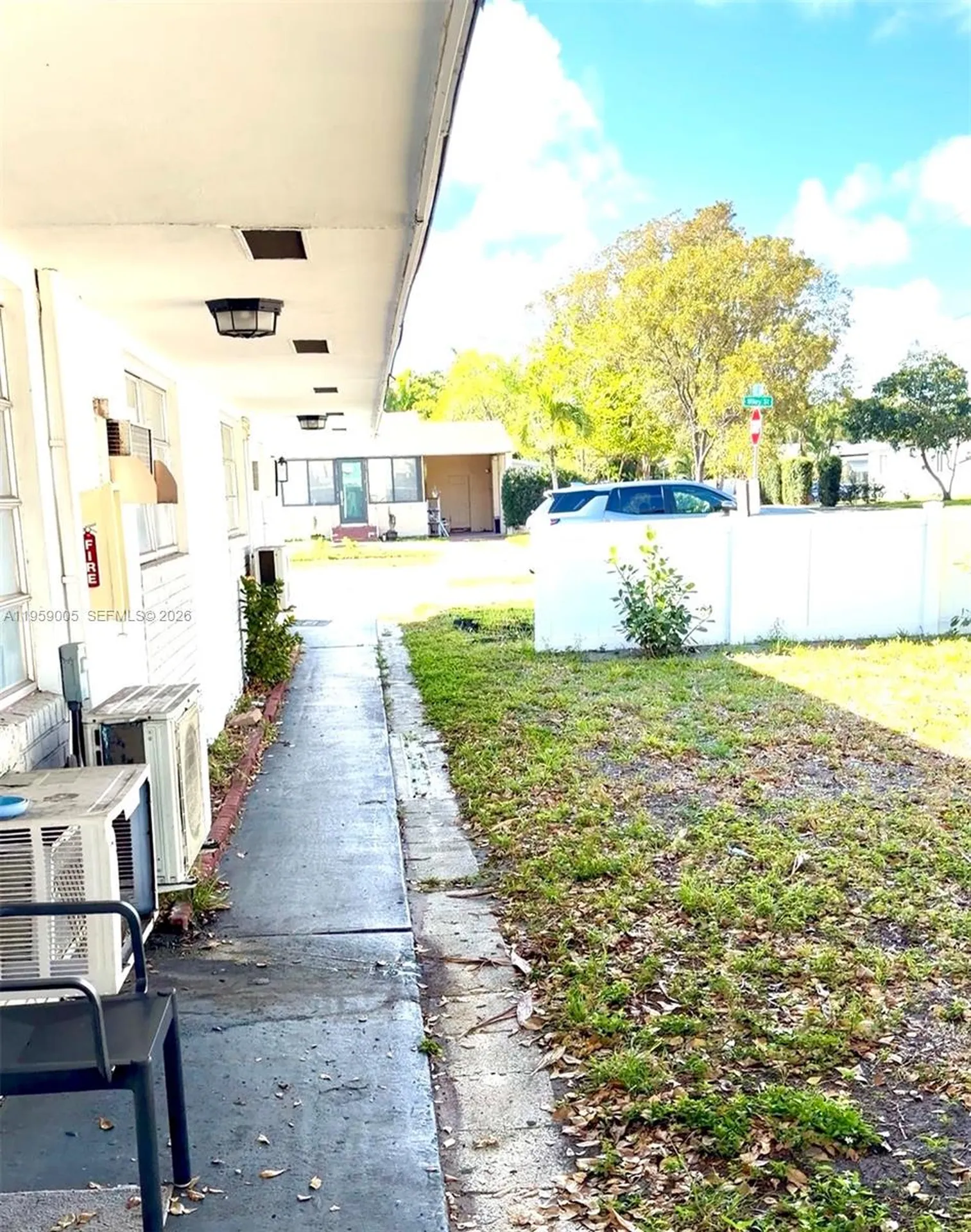 1859 Wiley Street Hollywood FL 33020