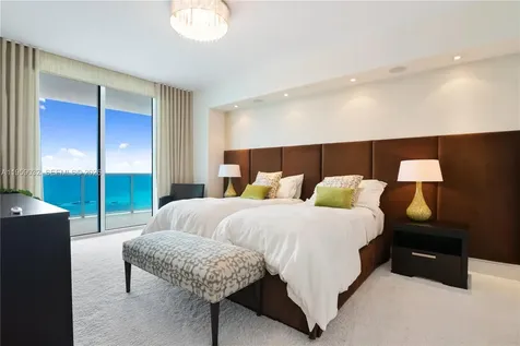 2711 S Ocean Drive Hollywood FL 33019