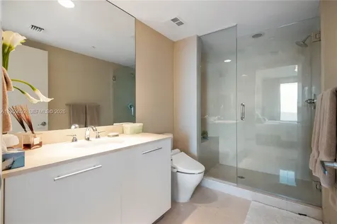 2711 S Ocean Drive Hollywood FL 33019