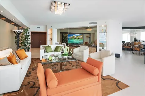 2711 S Ocean Drive Hollywood FL 33019