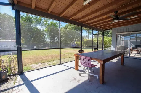 1560 NE 11th Street Homestead FL 33033