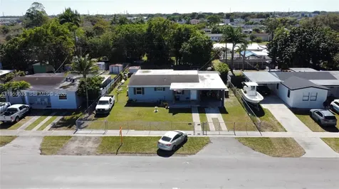 1560 NE 11th Street Homestead FL 33033