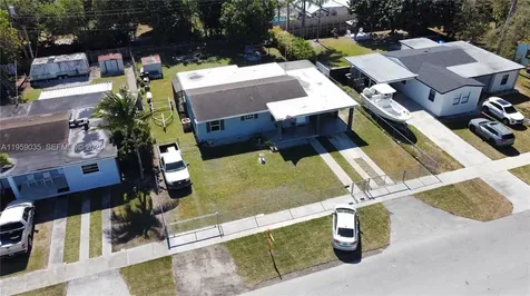 1560 NE 11th Street Homestead FL 33033