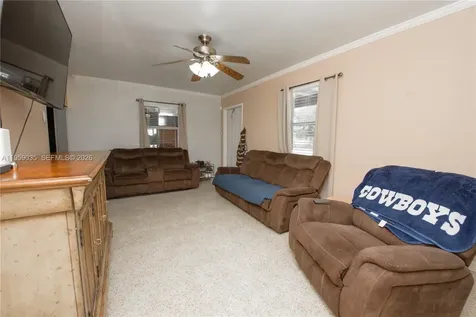 1560 NE 11th Street Homestead FL 33033