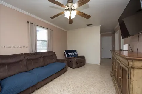 1560 NE 11th Street Homestead FL 33033