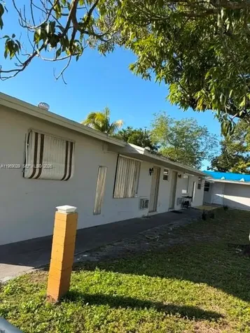 1913 SW Gardenia Road Fort Lauderdale FL 33317
