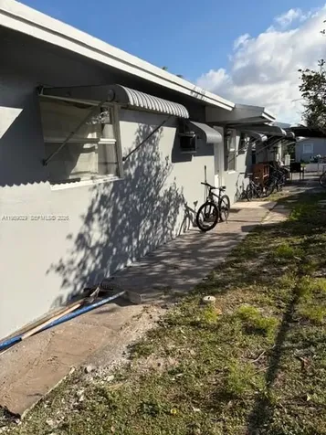 1913 SW Gardenia Road Fort Lauderdale FL 33317
