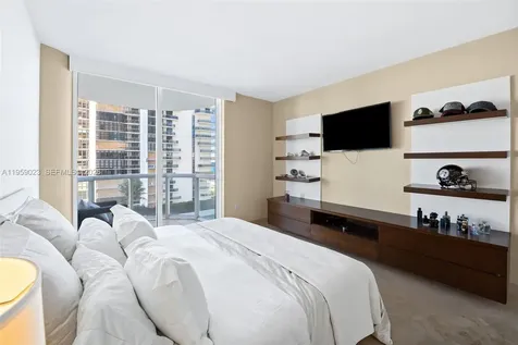 6365 Collins Avenue Miami Beach FL 33141