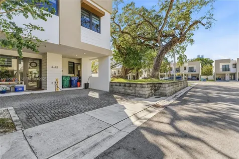 4150 N Oak Place Dania Beach FL 33314